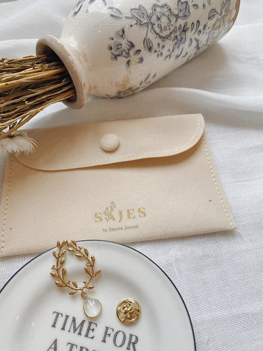 Yvette - Maison Sajes Broches & Pin'sMaison Sajes